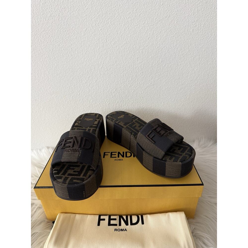 Fendi Sunshine Flatform Platform FF Logo Jacquard Baguette Feel Slides 37.5 - Picture 4 of 11